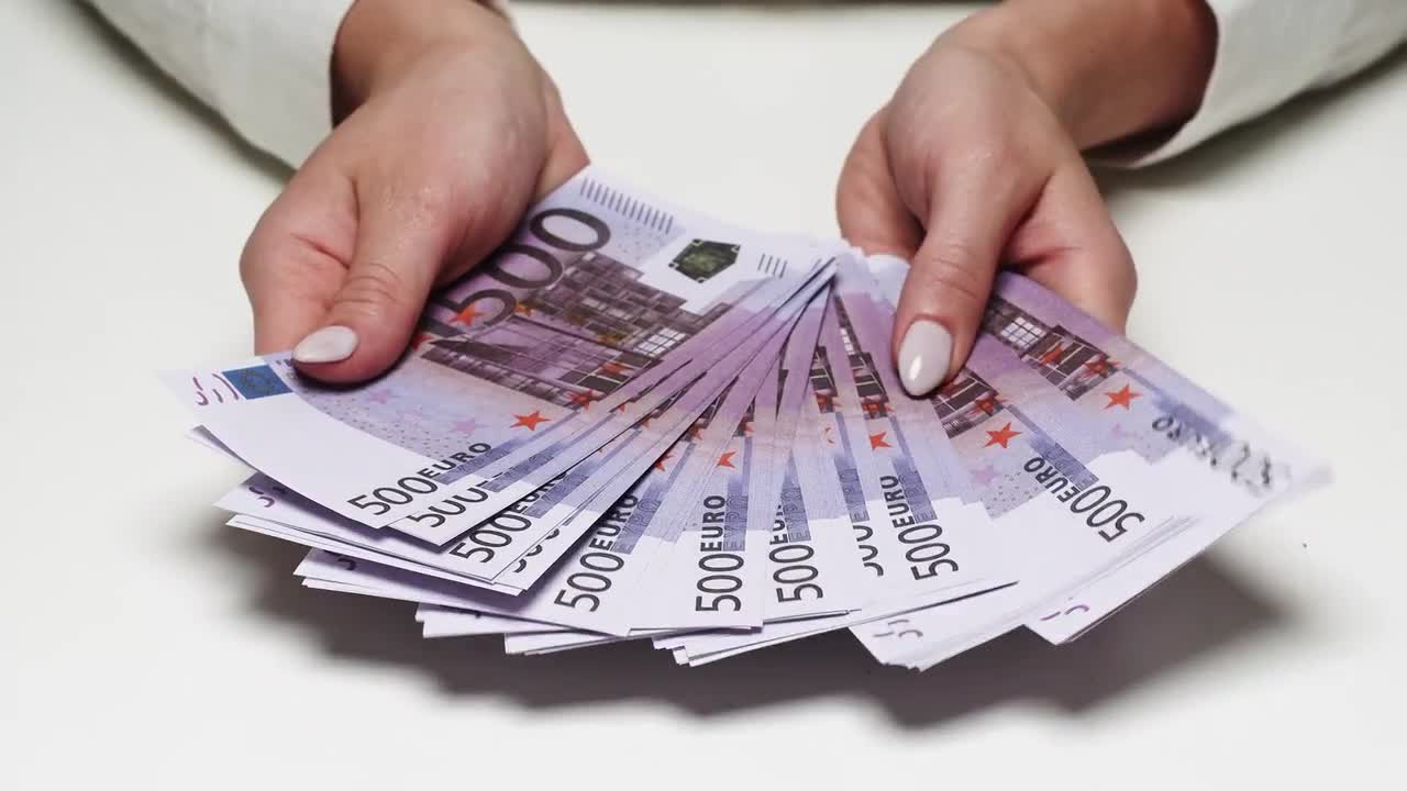 Counting Five Hundred Euro Banknotes - Stock Video | Motion Array