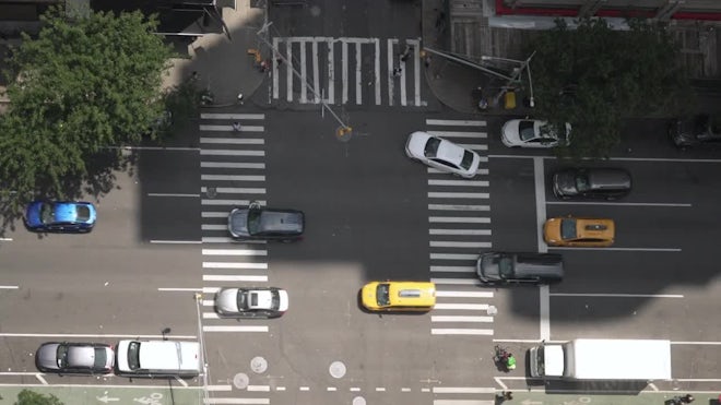 Do you dare to cross this intersection? Chaotic traffic timelapse