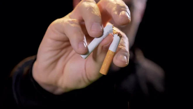 what does e cigarettes contain E-Cigarette
