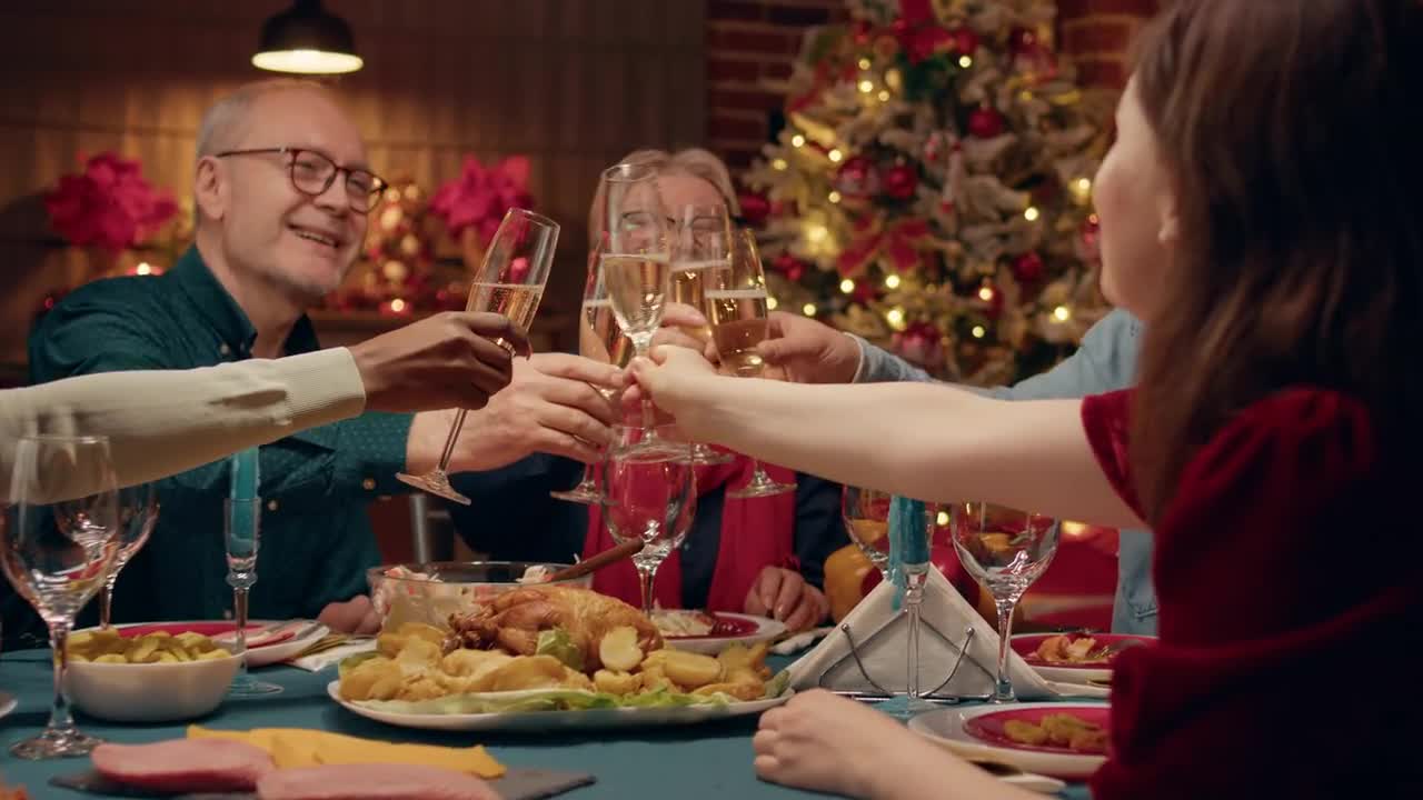 british paper hats on christmas