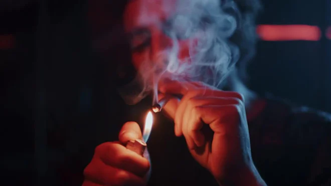 at what age can you legally buy cigarettes A 'historic victory,' say experts, as US raises age to buy tobacco, vaping products to 21 nationwide at what age can you legally buy cigarettes A 'historic victory,' say experts, as US raises age to buy tobacco, vaping products to 21 nationwide