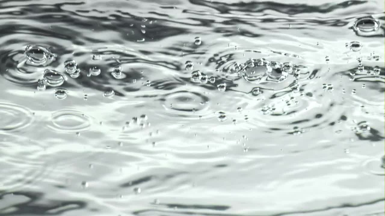 water in air max bubble
