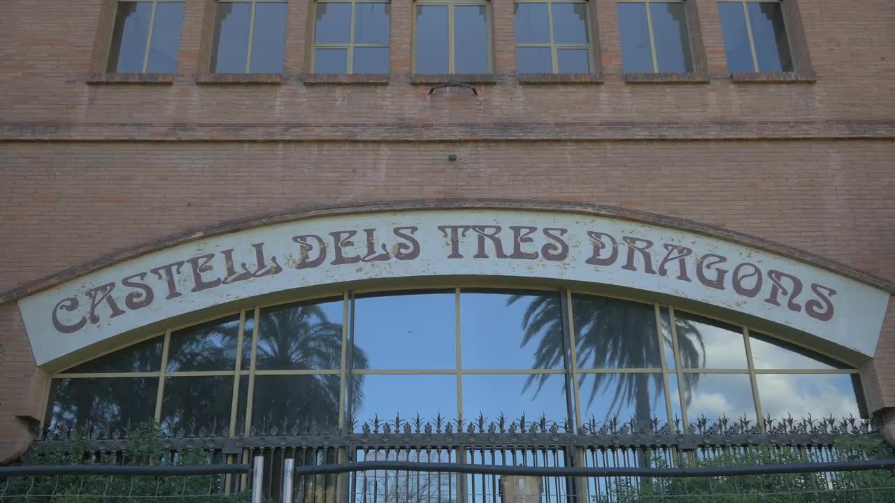 Castell Sign