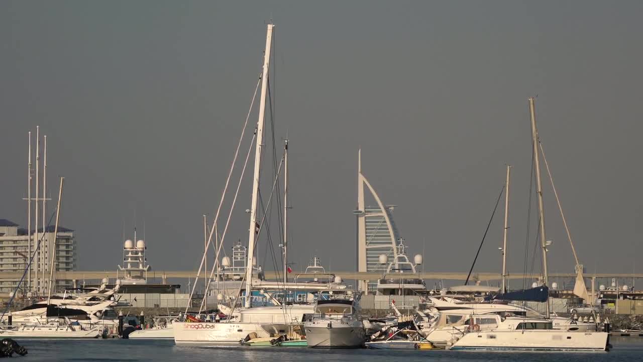 yachts in dubai marina