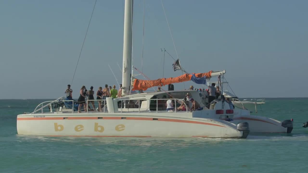 catamaran avec un bebe