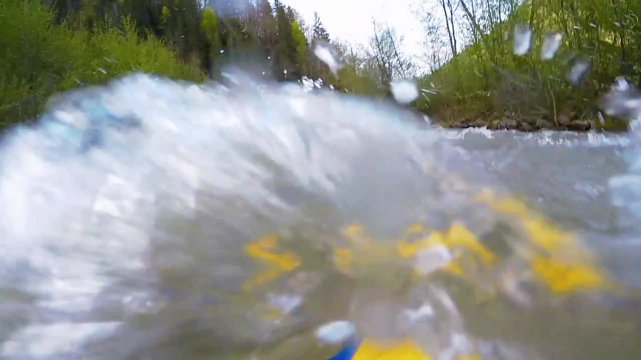 Wild Water Wind in Motion: Capturing Whitewater Rafting Pics at Their Pinnacle