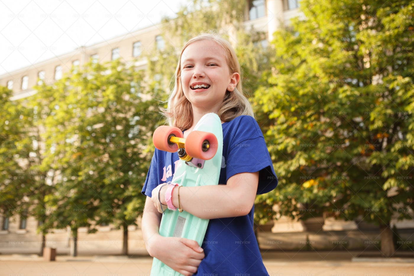 Girl With Penny Board: Stock Photos