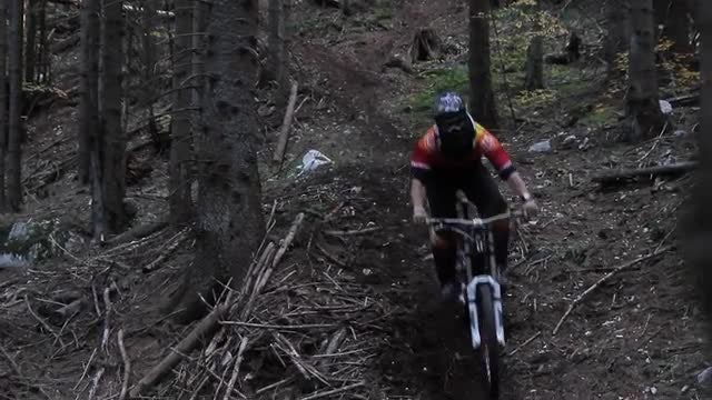 Mountain biker: Stock Video