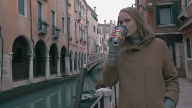 Walking In Venice: Stock Video