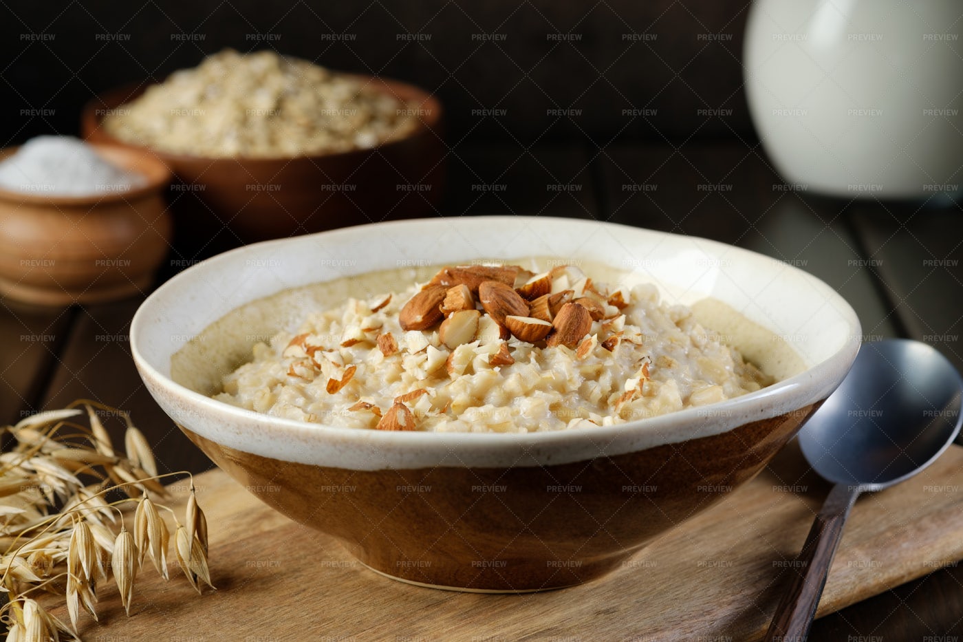 Oatmeal Porridge: Stock Photos