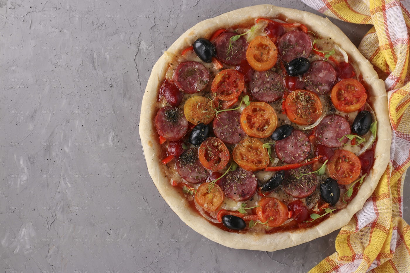 Pizza With Sausage, Tomatoes, Mozzarella: Stock Photos