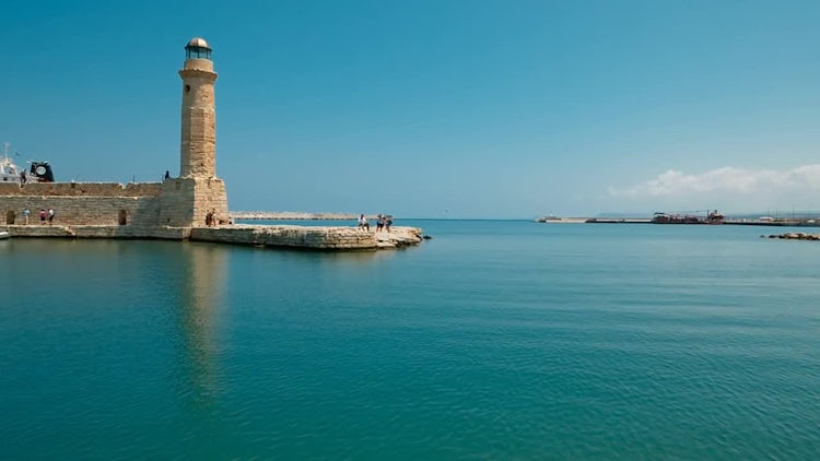 Panning Shot Of Venetian Lighthouse : Stock Video