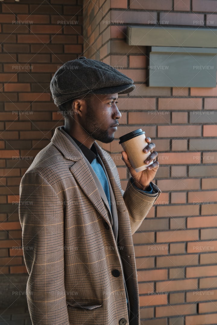 Man With Coffee In The City: Stock Photos
