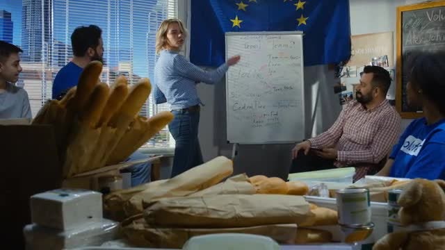 Food Drive Meeting: Stock Video