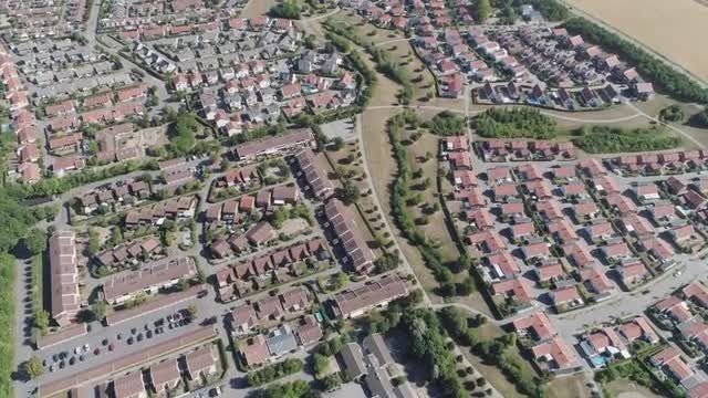 Suburban Neighborhood: Stock Video