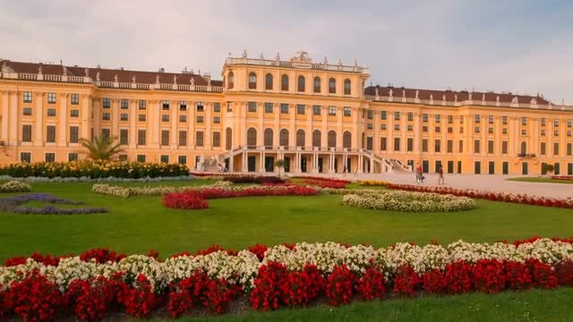 Schönbrunn Palace, Vienna, Austria: Stock Video