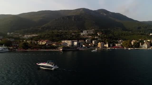 Orbiting Shot Of A Speedboat: Stock Video