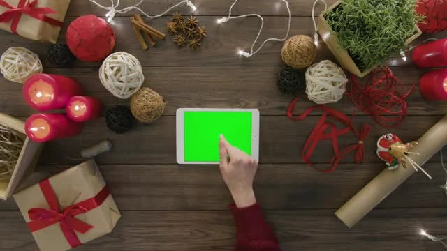 Woman Using A Digital Tablet: Stock Video