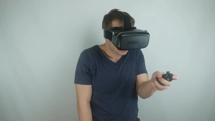 Man Playing VR Games: Stock Video