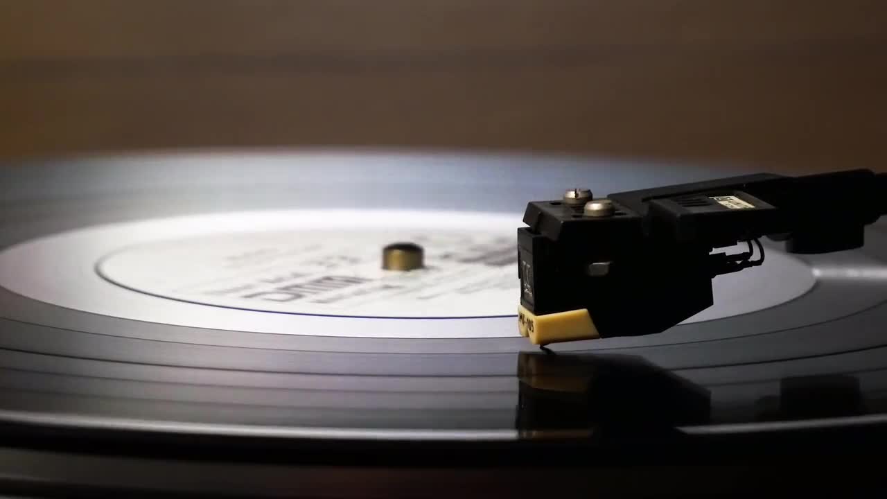 Needle Drop On Vinyl Record - Stock Video | Motion Array