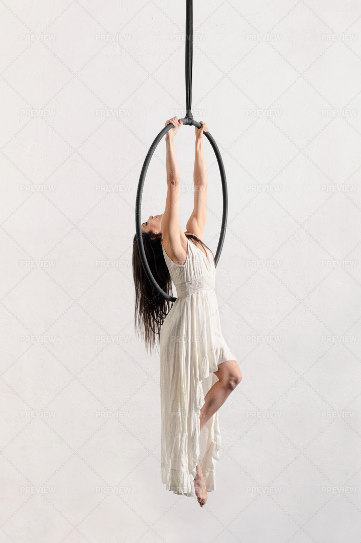 Aerial Hoop With Poses - Daz Content by DoroThee237