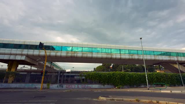 Ostiense Train Station: Stock Video