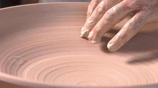 Making Clay Pot: Stock Video