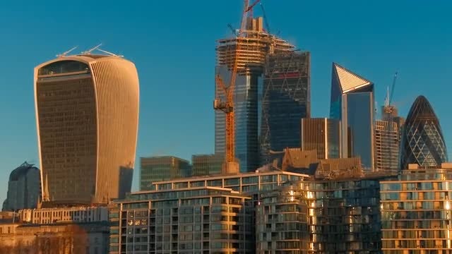 London's Skyline: Stock Video