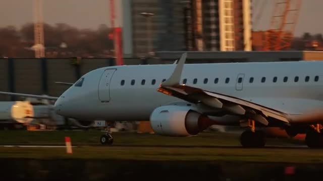 Take Off: Stock Video