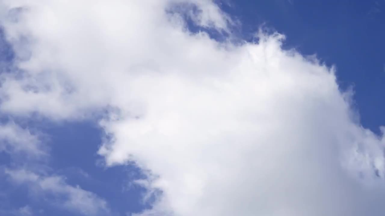 Clouds Passing - Stock Video 