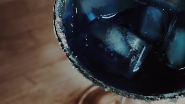 Blue Cocktail: Stock Video