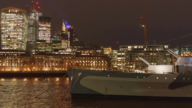 London At Night: Stock Video