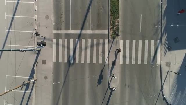 Pedestrian Crossing: Stock Video
