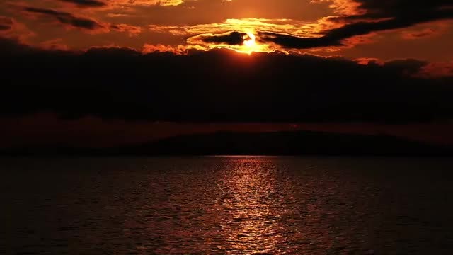 Sun Going Down: Stock Video