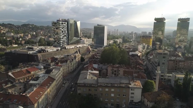 City In The Early Morning: Stock Video