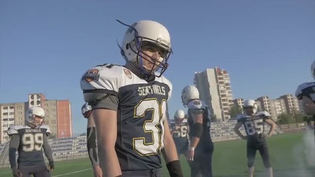Football Player: Stock Video