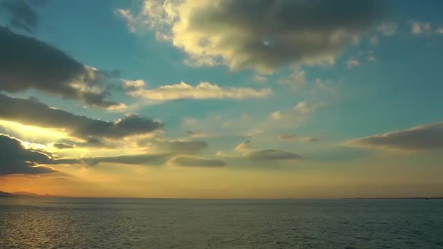 Cloudy Ocean Sunset: Stock Video