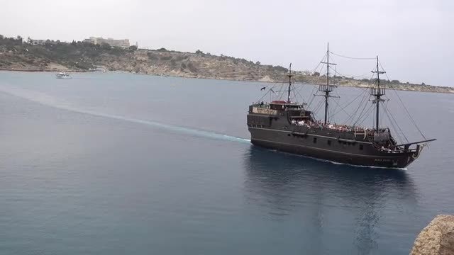 Pirate Travel Ship: Stock Video