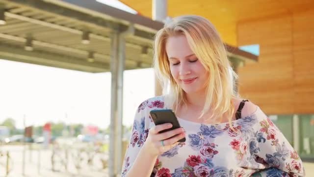 Browsing Social Media: Stock Video