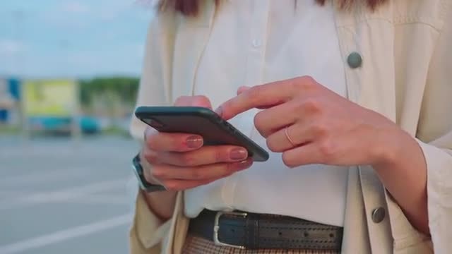 Searching For A Taxi: Stock Video