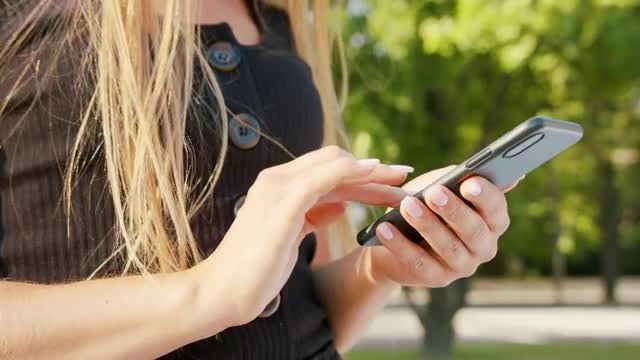Writing Text Message: Stock Video