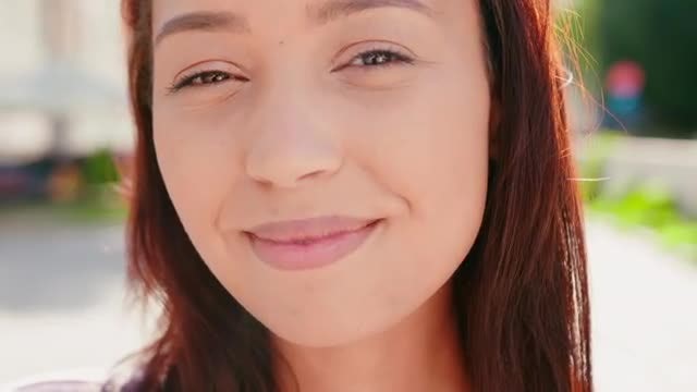 Smiling Girl: Stock Video