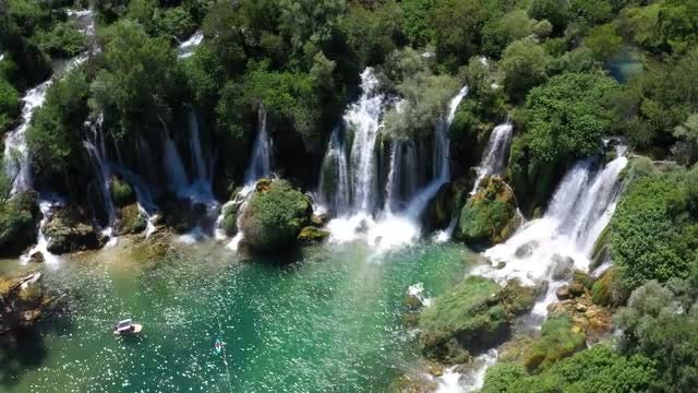 Kravica Waterfall: Stock Video