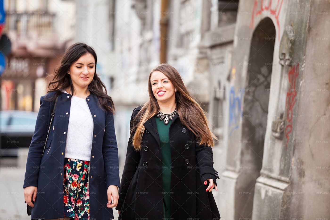 Walking In The City: Stock Photos