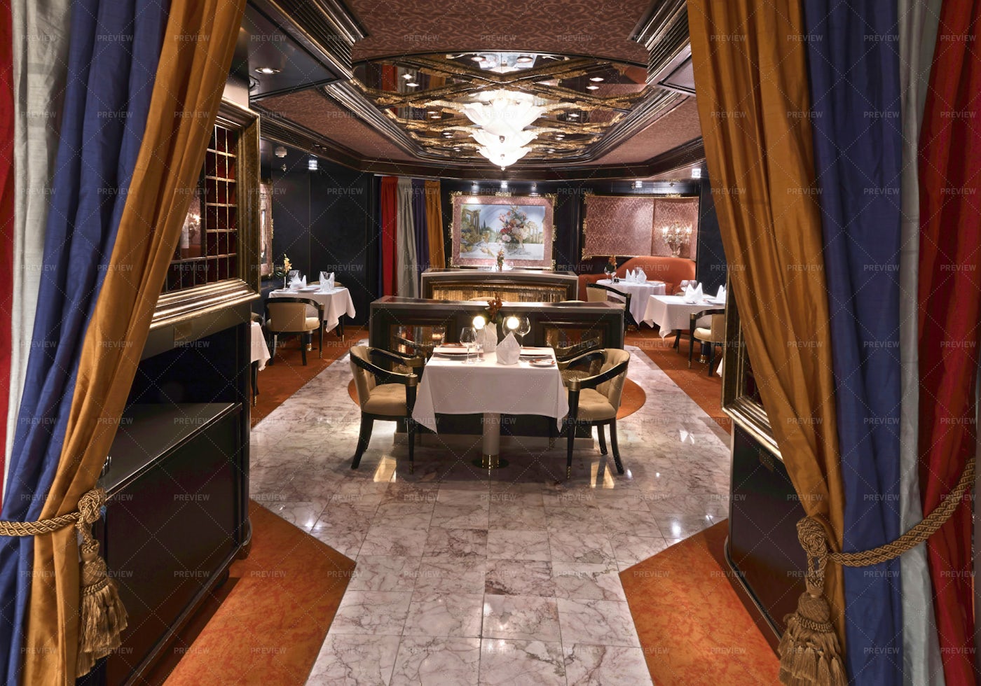 Luxurious Restaurant: Stock Photos