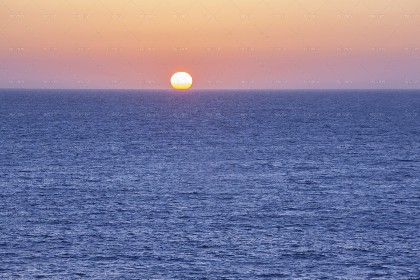 Horizon Sunset: Stock Photos