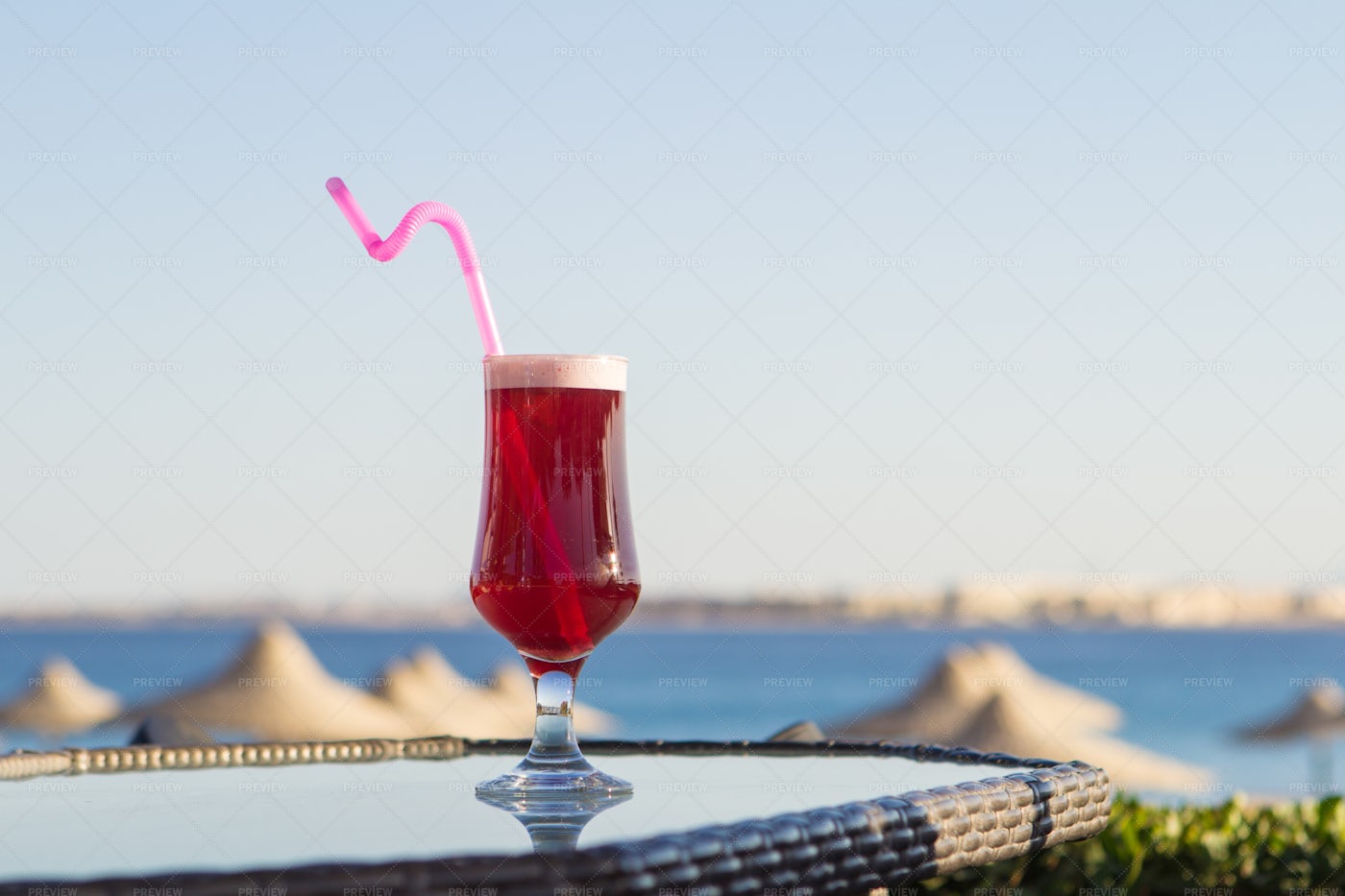 Iced Karkade Drink: Stock Photos