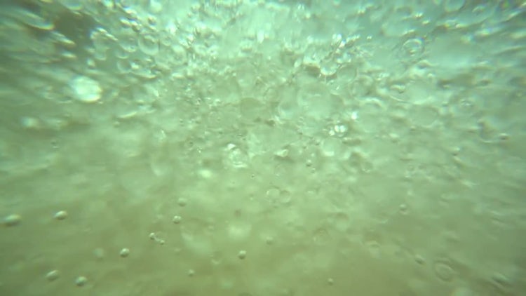 Oil In Water: Stock Video
