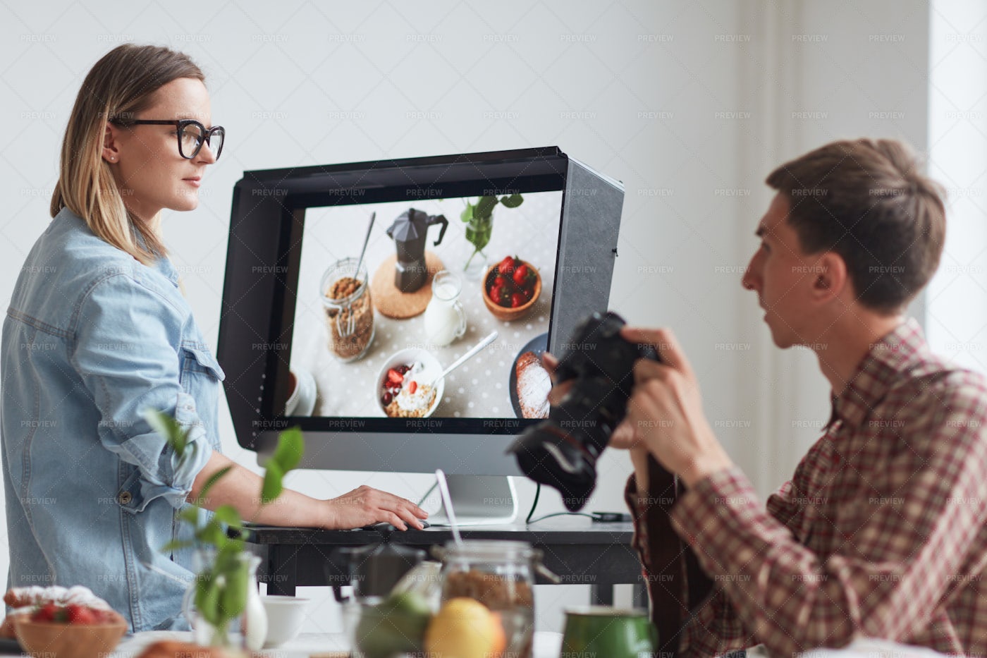 Colleagues Working: Stock Photos