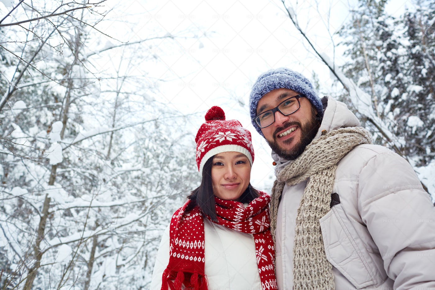 Asian Couple: Stock Photos
